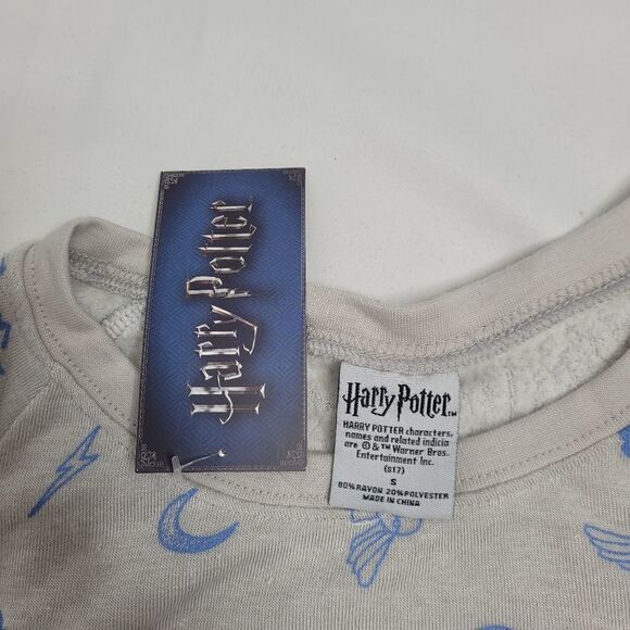 NWT HARRY POTTER printed envelope long sleeve crew neck top S - Picture 6 of 9